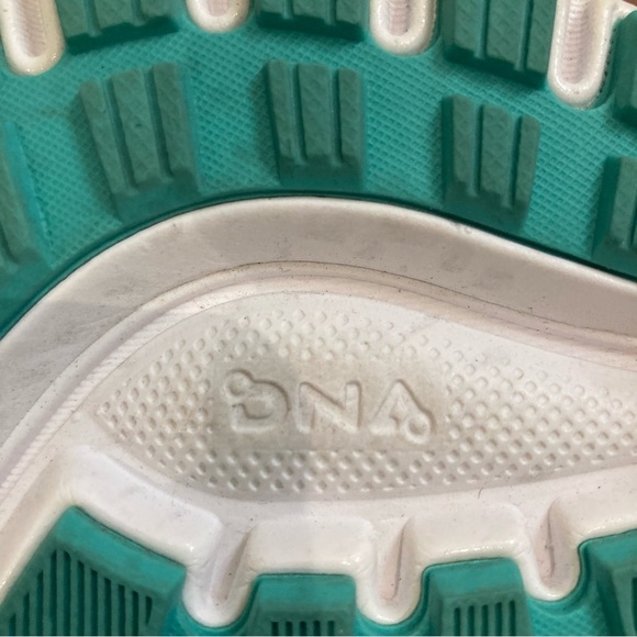BROOKS Sz 10 Narrow 2A Ghost II DNA Cushion Neutral Lace Up Sneakers - Picture 10 of 14